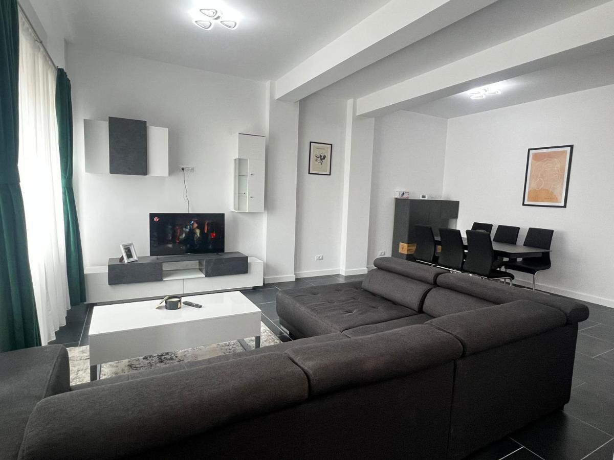 Cozy Aparthotel - Central City Сучава Екстер'єр фото