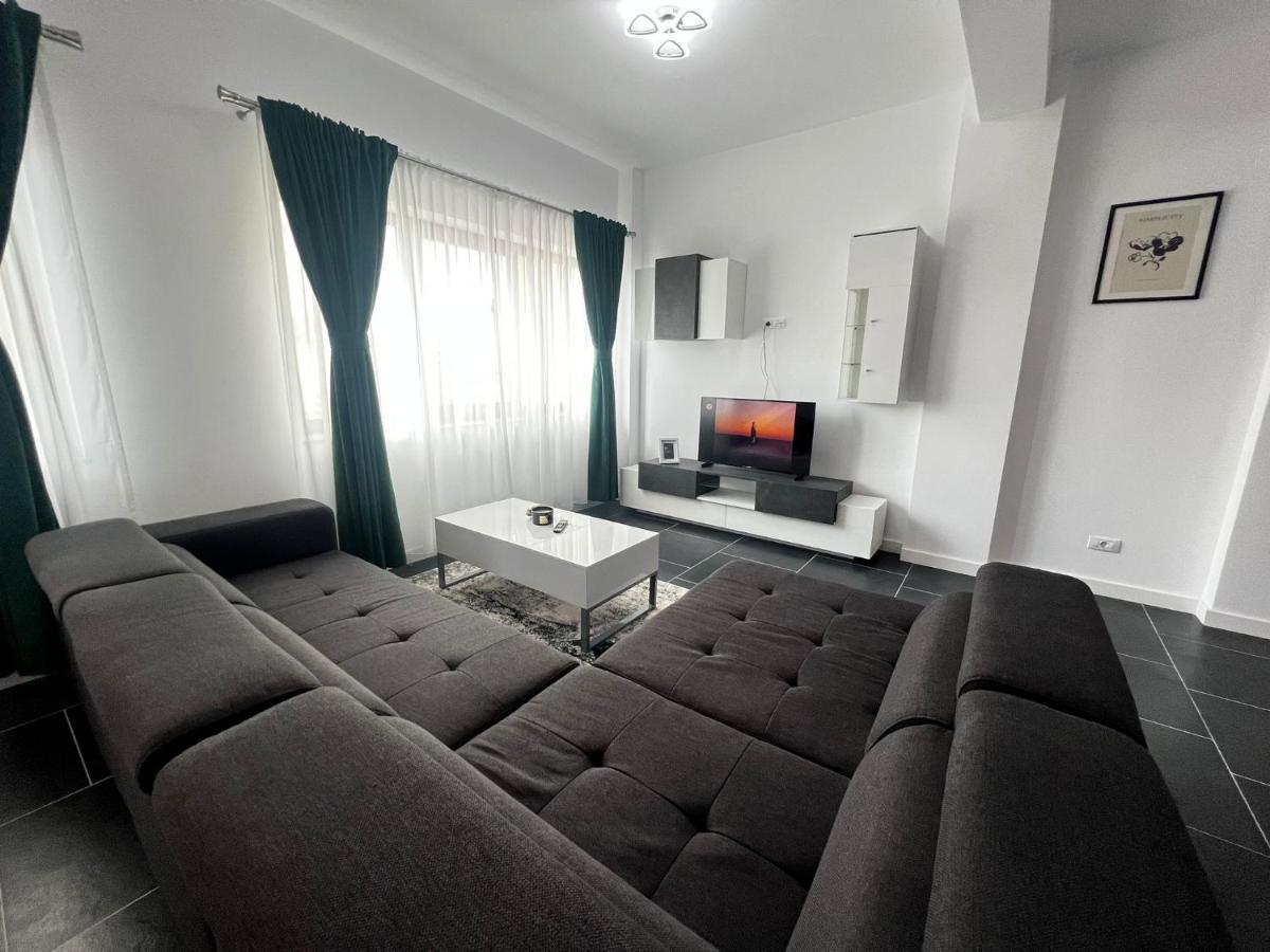 Cozy Aparthotel - Central City Сучава Екстер'єр фото