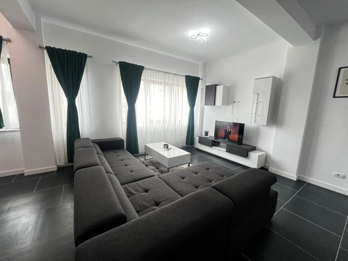 Cozy Aparthotel - Central City Сучава Екстер'єр фото