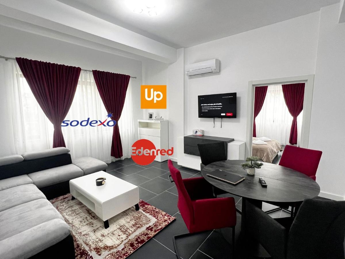 Cozy Aparthotel - Central City Сучава Екстер'єр фото