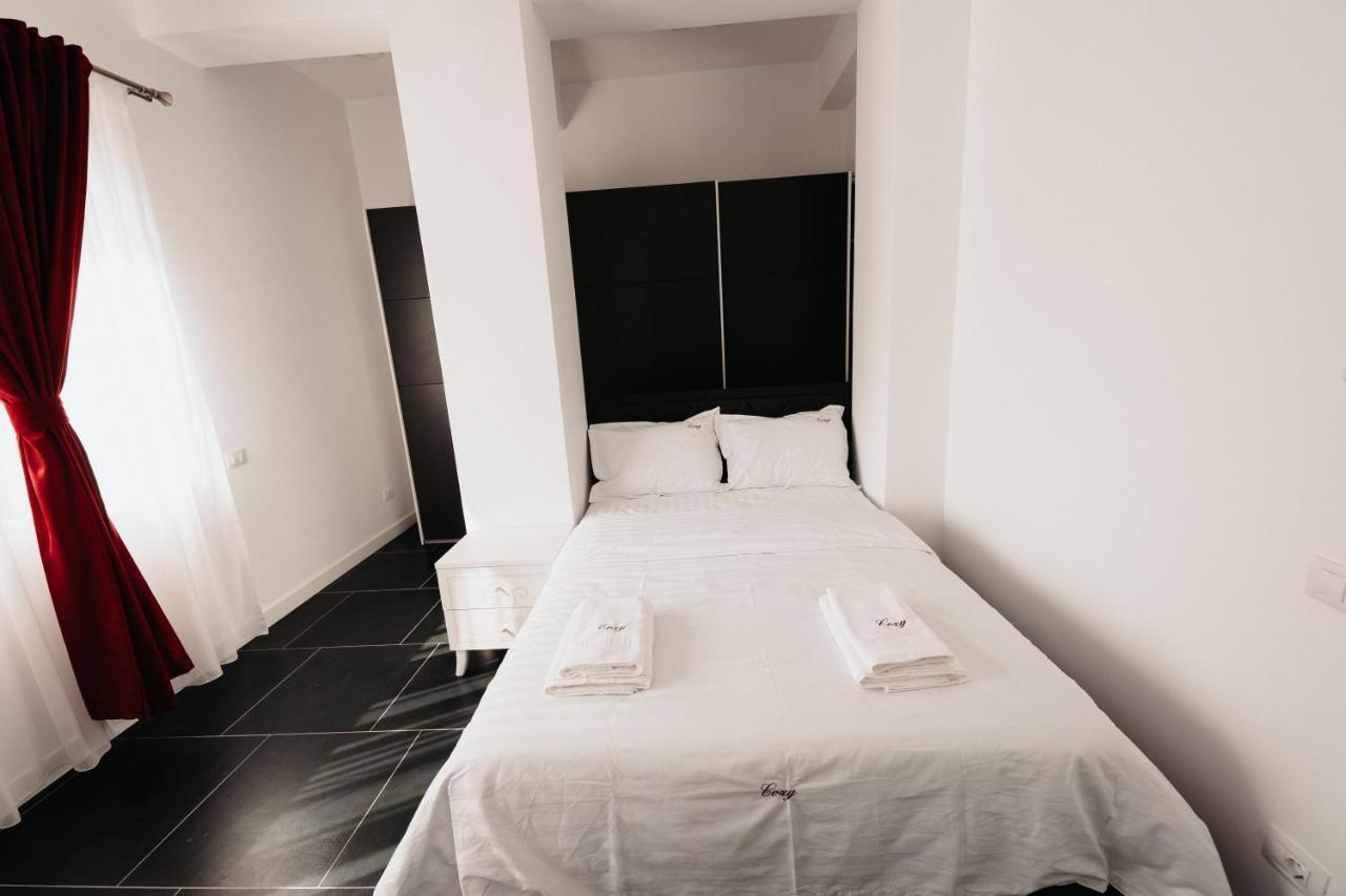 Cozy Aparthotel - Central City Сучава Екстер'єр фото
