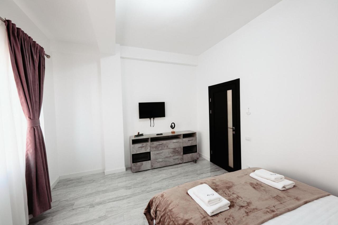 Cozy Aparthotel - Central City Сучава Екстер'єр фото