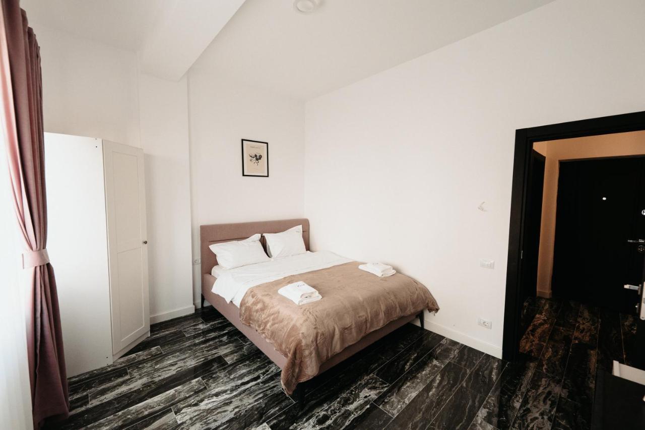 Cozy Aparthotel - Central City Сучава Екстер'єр фото