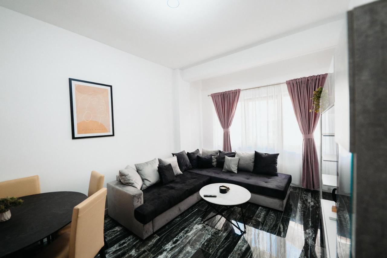 Cozy Aparthotel - Central City Сучава Екстер'єр фото